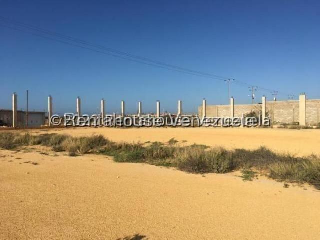 Terreno en venta en Punto Fijo, Falcón