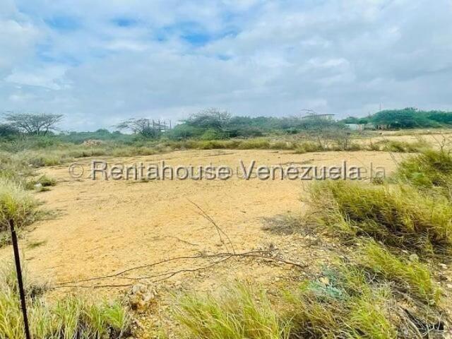 Terreno en venta en Punto Fijo, Falcón