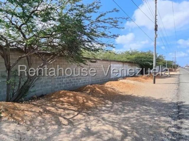 Terreno en venta en Punto Fijo, Falcón