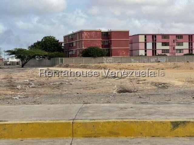 Terreno en venta en Punto Fijo, Falcón