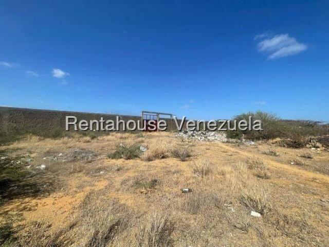 Terreno en venta en Punto Fijo, Falcón