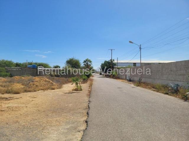 Terreno en venta en Punto Fijo, Falcón