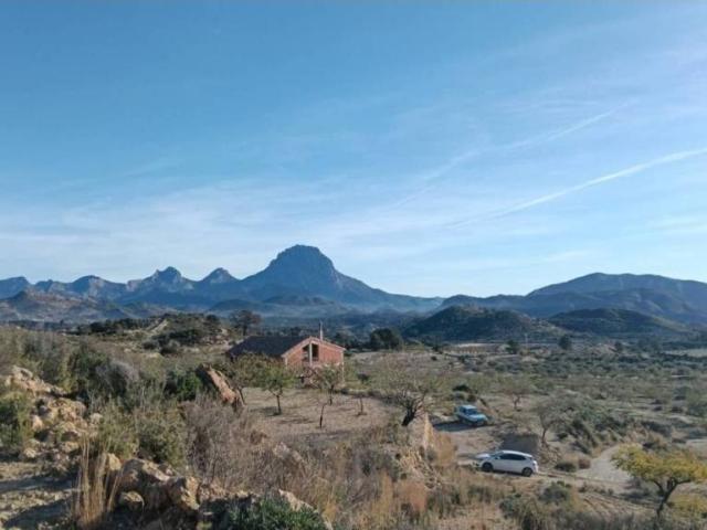 Terreno en venta en la Marina Baixa, Valencia
