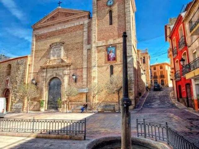 Terreno en venta en la Marina Baixa, Valencia