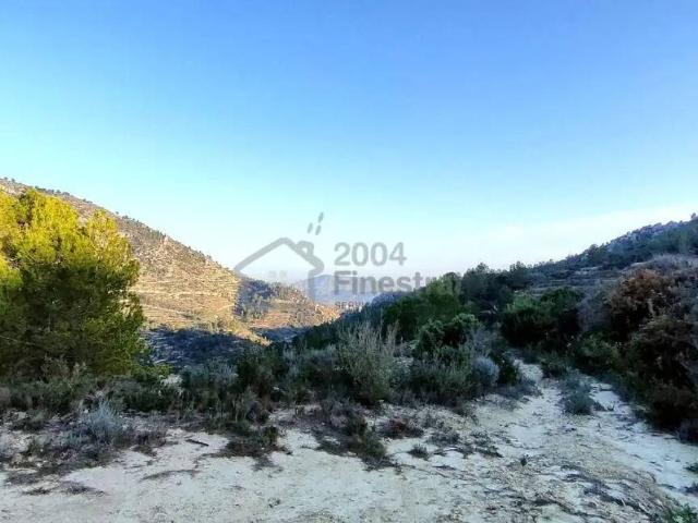 Terreno en venta en la Marina Baixa, Valencia