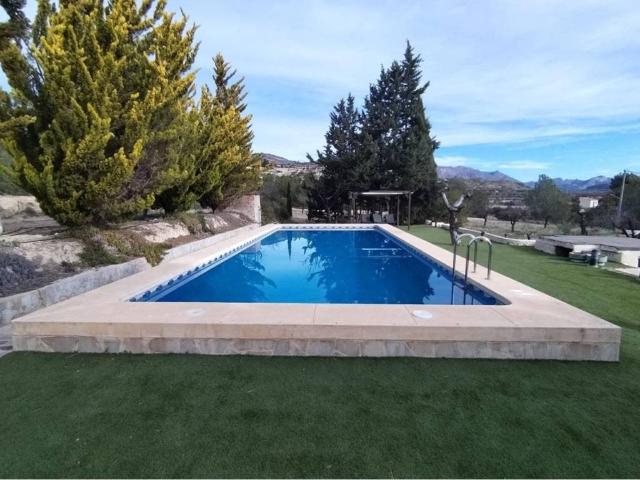 Terreno en venta en la Marina Baixa, Valencia
