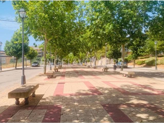 Terreno en venta en Requena, València / Valencia