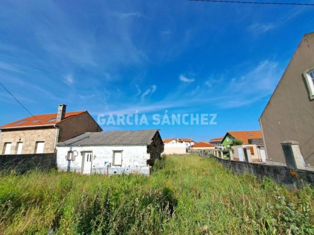 Terreno en venta en Ribeira, A Barbanza