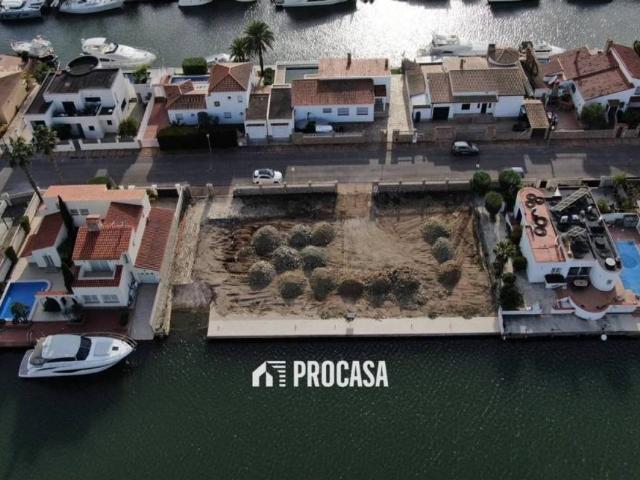 Terreno en venta en Alt Empordà, Catalunya