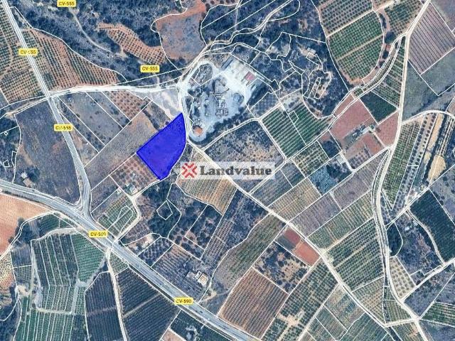 Terreno en venta en Sellent, València / Valencia