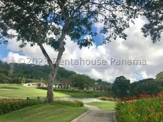 Terreno en Venta en Rufina Alfaro Brisas del Golf Panamá 1 m2