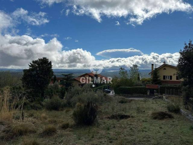 Terreno en venta en San Lorenzo De El Escorial, Madrid