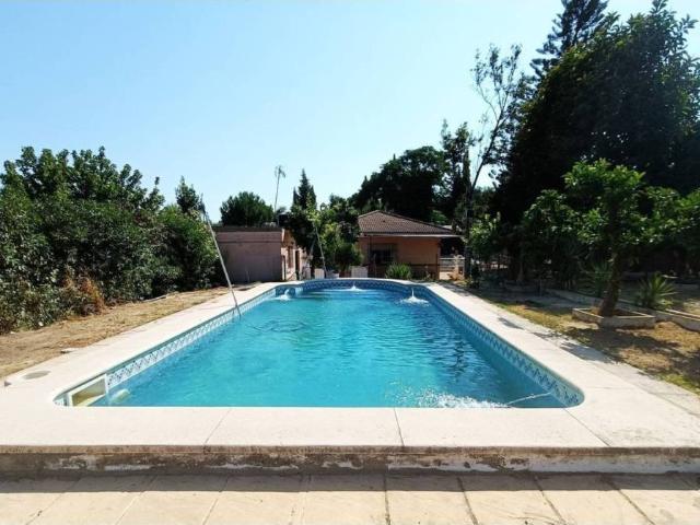 Terreno en venta en Sanlúcar La Mayor, Andalucía