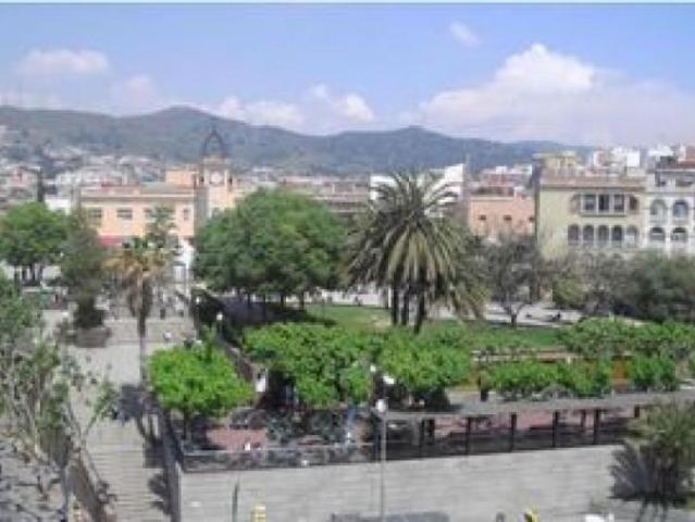 Terreno en venta en Santa Coloma De Gramenet, Fondo