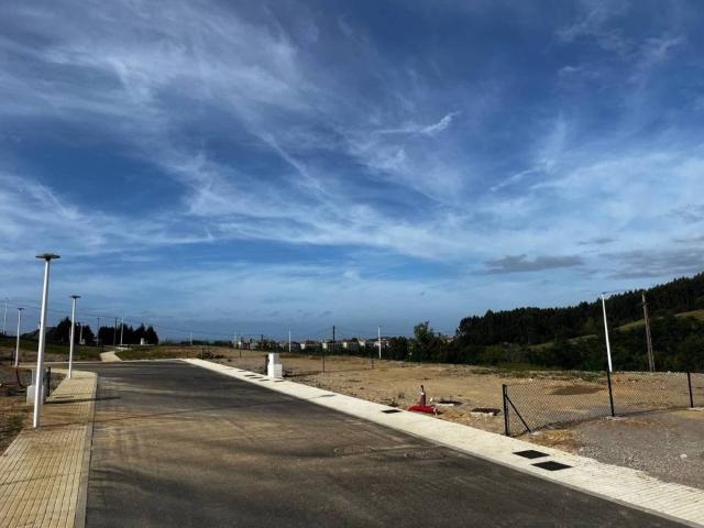 Terreno en venta en Santa Cruz De Bezana, Cantabria