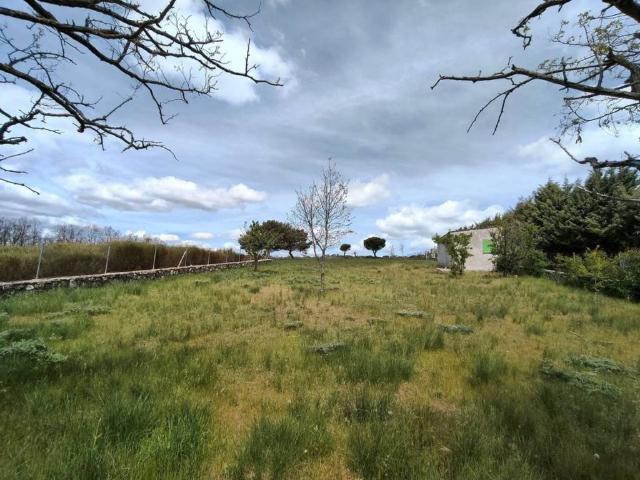 Terreno en venta en Santa María De La Alameda, Madrid