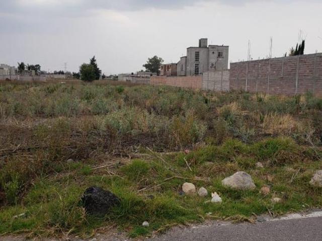 Terreno En Venta En Santa Maria Tulantongo, cerca de feria de caballo