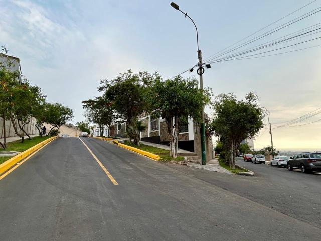 Terreno venta en Santiago De Surco, Lima Metropolitana