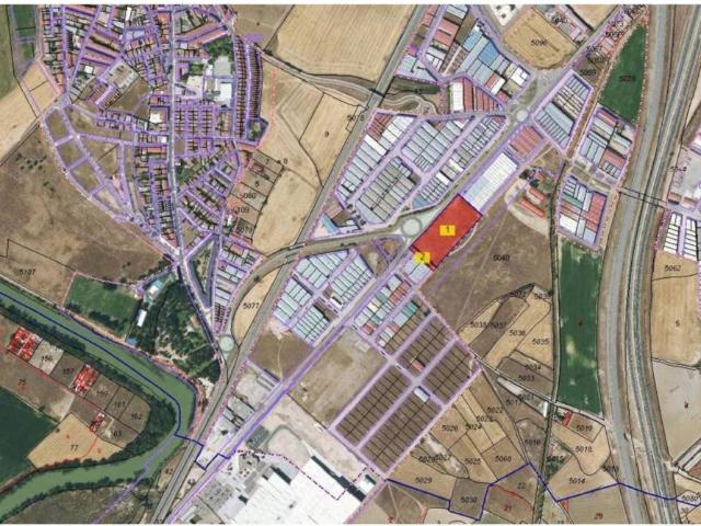 Terreno en venta en Santovenia De Pisuerga, Castilla y León