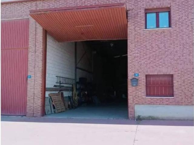 Terreno en venta en Santovenia De Pisuerga, Castilla y León