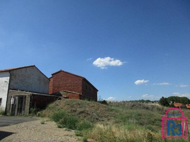Terreno en venta en Sariegos, Castilla y León