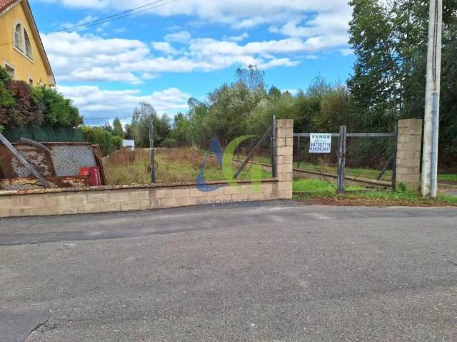 Terreno en venta en Sariegos, León