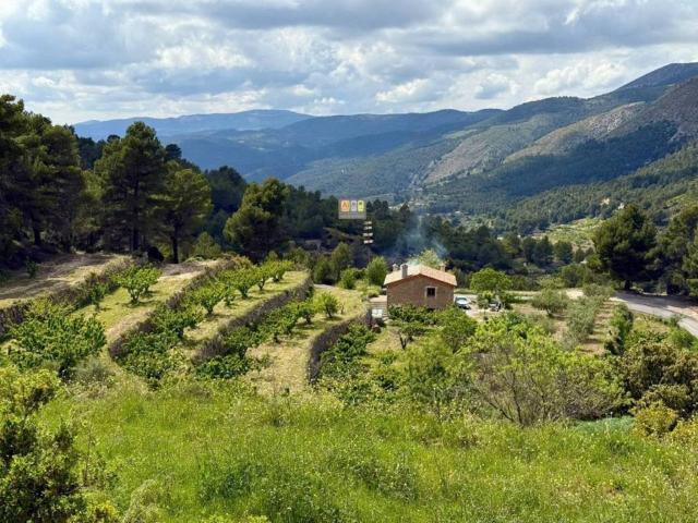 Terreno en venta en la Marina Baixa, Valencia