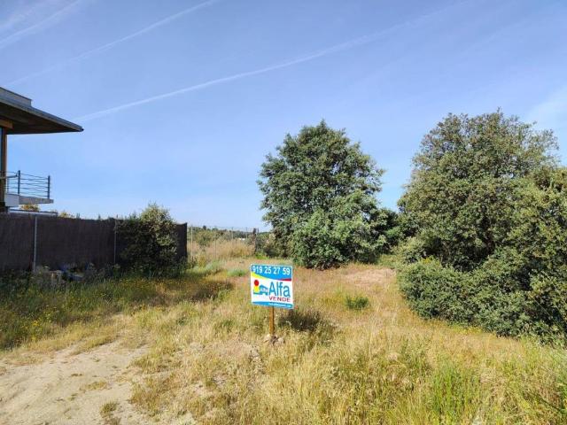 Terreno en venta en Sevilla La Nueva, Los Cortijos
