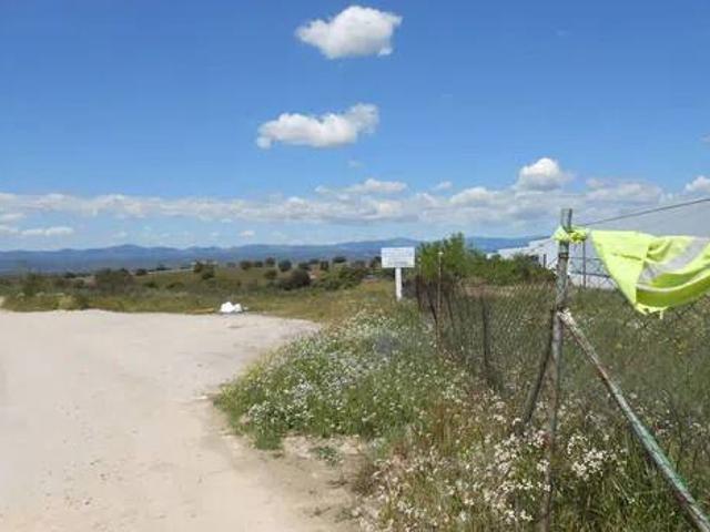 Terreno en venta en Sevilla La Nueva, Madrid
