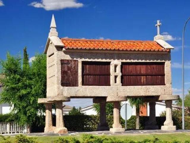 Terreno en venta en Sevilla La Nueva, Madrid