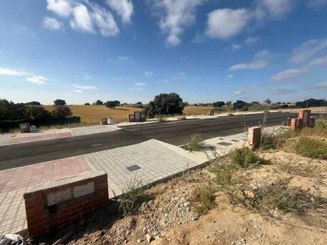 Terreno en venta en Sevilla La Nueva, Madrid