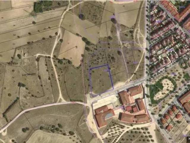 Terreno en venta en Sevilla La Nueva, Madrid