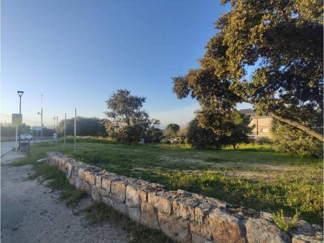 Terreno en venta en Sevilla La Nueva, Madrid