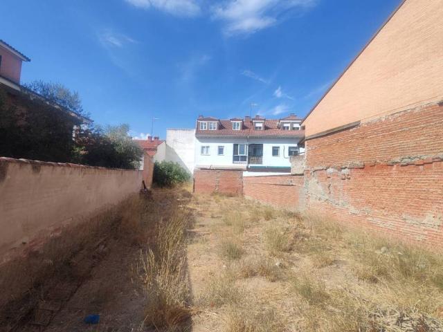 Terreno en venta en Sevilla La Nueva, Madrid