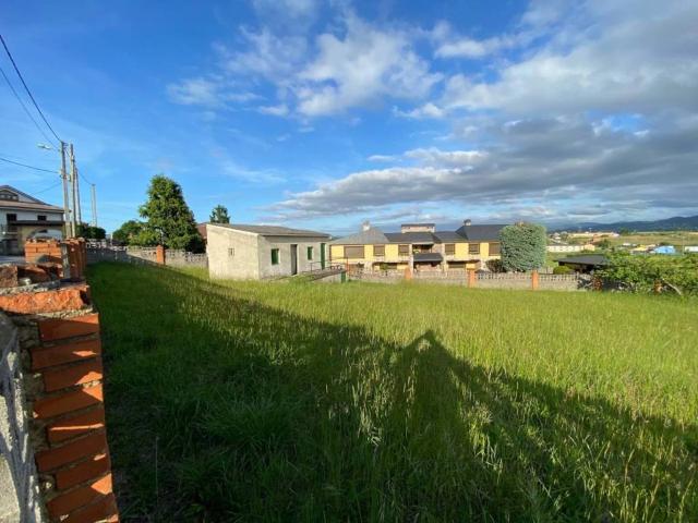 Terreno en venta en La Piñera, Siero