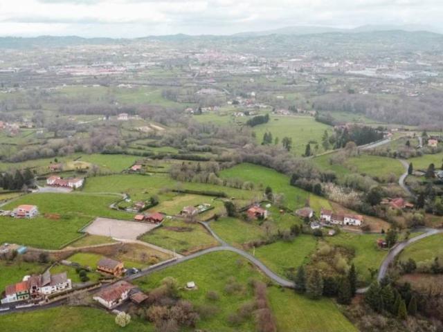 Terreno en venta en Hevia, Siero