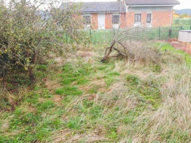 Terreno en venta en La Revuelta'l Coche, Siero