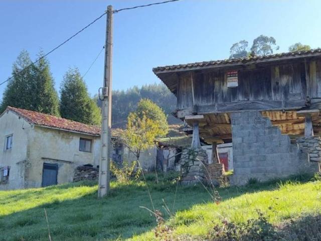 Terreno en venta en Soto Del Barco, Asturias