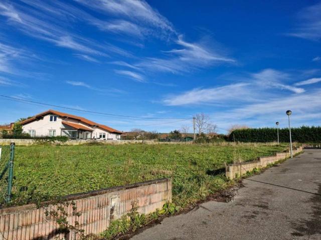 Terreno en venta en Suances, Cantabria