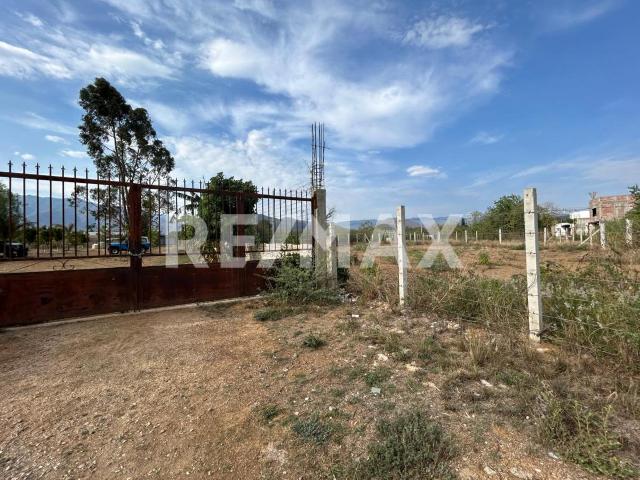 Terreno en venta en Tlalixtac De Cabrera, Oaxaca