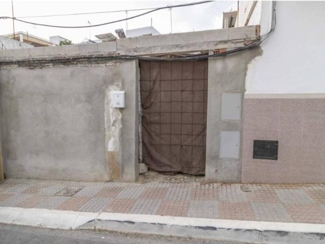 Terreno en venta en Tomares, Andalucía