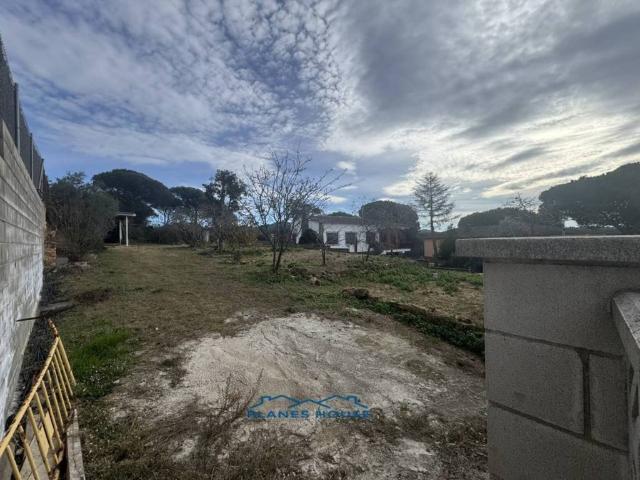 Terreno en venta en Mas de Mora, Maresme