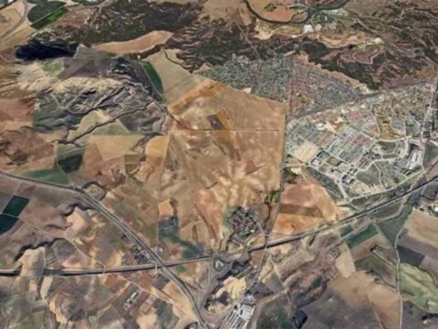 Terreno en venta en Torres De La Alameda, Madrid