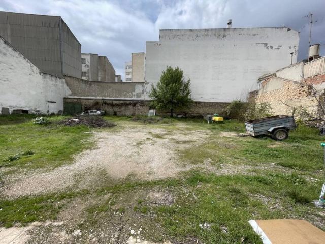 Terreno en venta en Úbeda, Andalucía