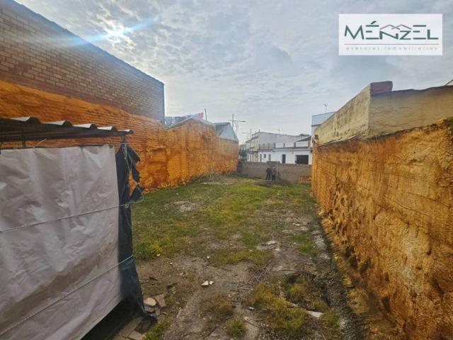 Terreno en venta en Umbrete, Andalucía