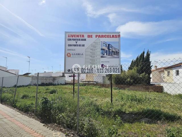 Terreno en venta en Umbrete, Andalucía