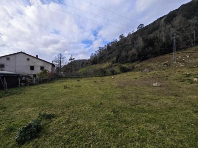 Terreno en venta en Valdáliga, Cantabria