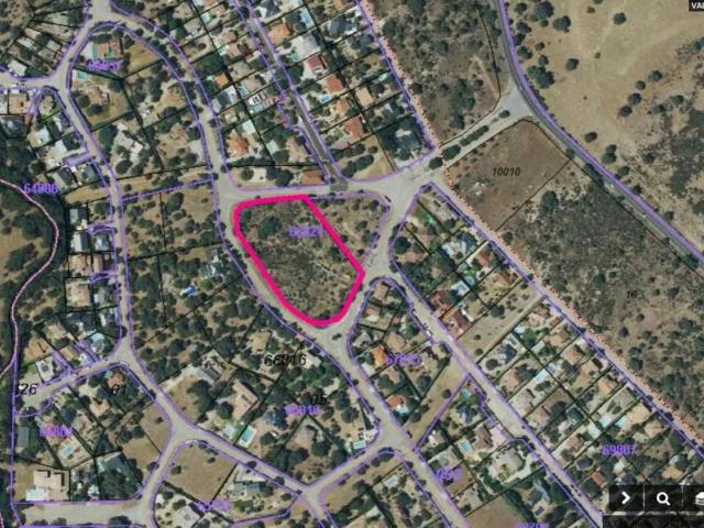 Terreno en venta en Valdemorillo, Urbanización Mojadillas Terreno en venta en Valdemorillo, Urbanización Mojadillas