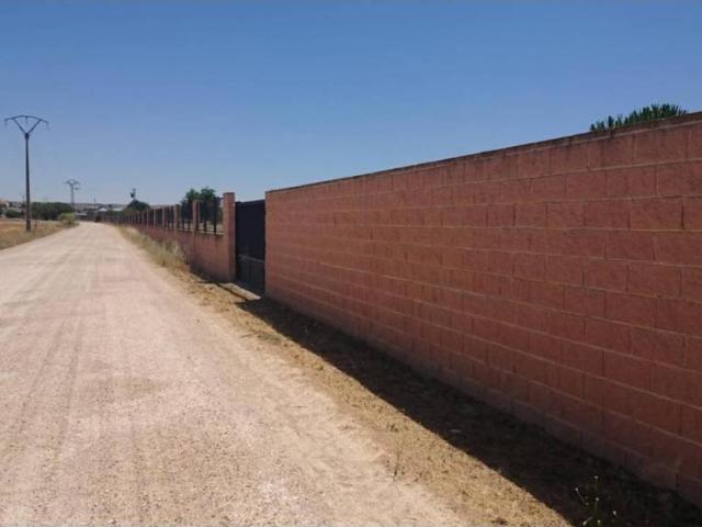 Terreno en venta en Valdetorres De Jarama, Madrid