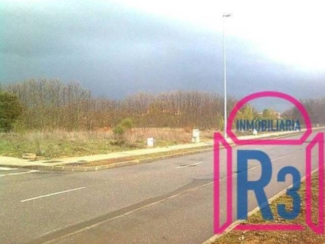 Terreno en venta en Valverde De La Virgen, Castilla y León